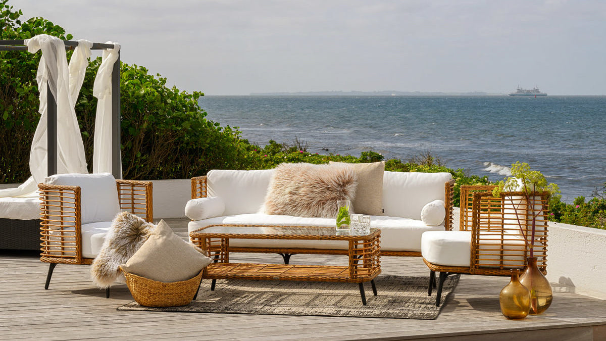 Embrace Summer Elegance with Dala Decor's Wicker Furniture